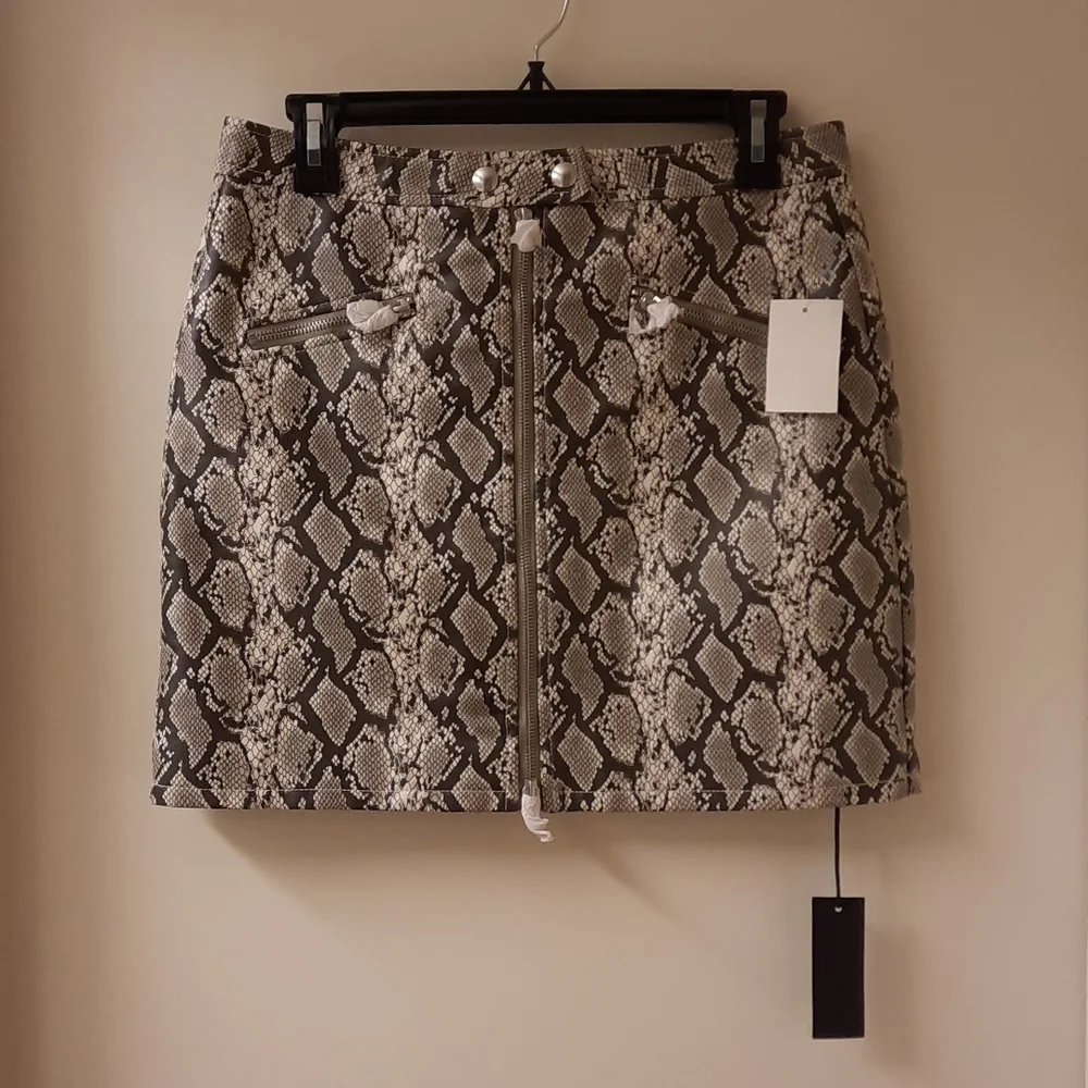 🥳HP🥳 NWT, Blank NYC Break Away Snake Print Skirt